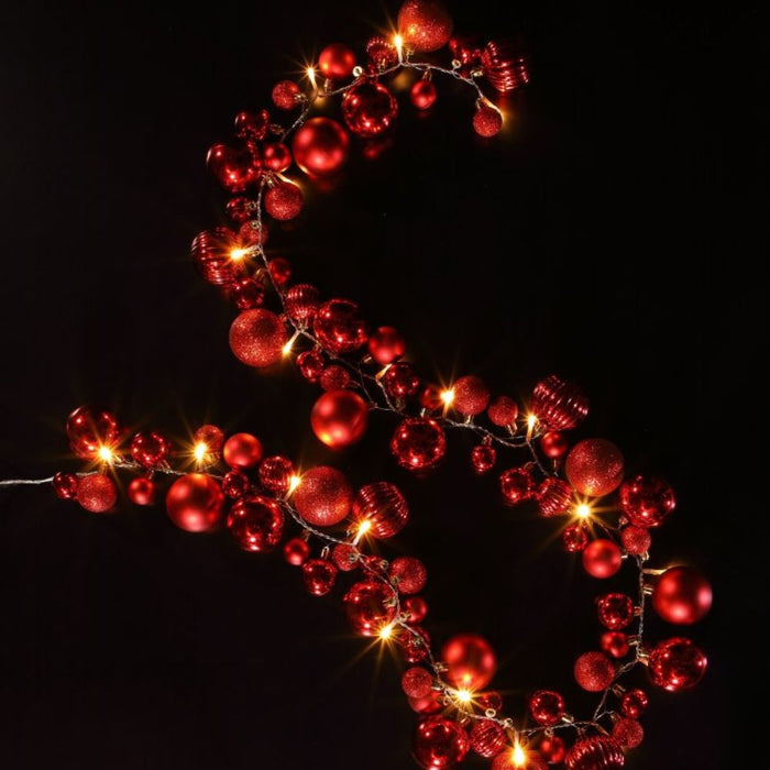 Noma Red Bauble Cluster Garland
