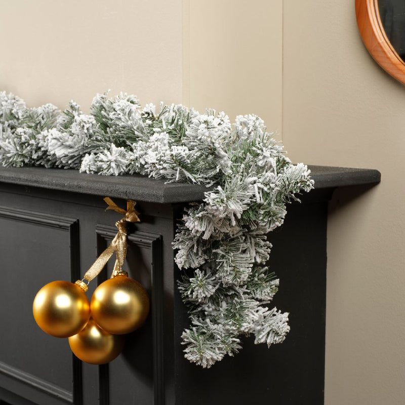 Everlands 270cm Imperial Snowy Garland