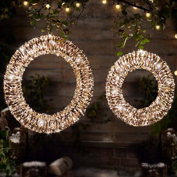 GoldTwist LED Lit Wreath