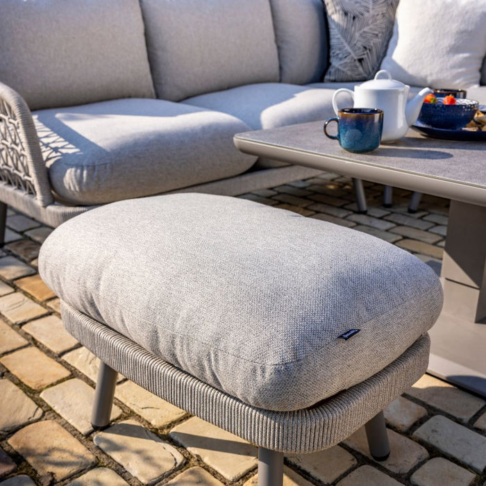 Hartman Aries Square Casual Dining Set