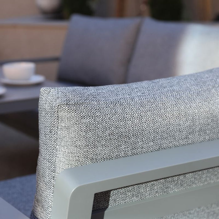 Supremo Logan Lounge Set With Adjustable Table