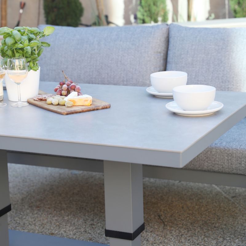Supremo Logan Lounge Set With Adjustable Table