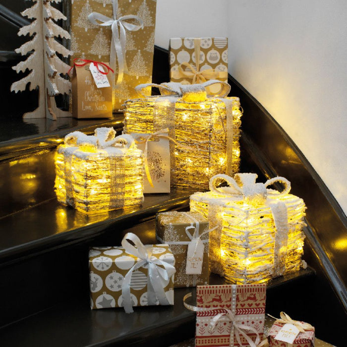 Snowy Rattan LED Gift Box Set