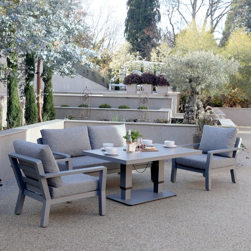 Supremo Logan Lounge Set With Adjustable Table