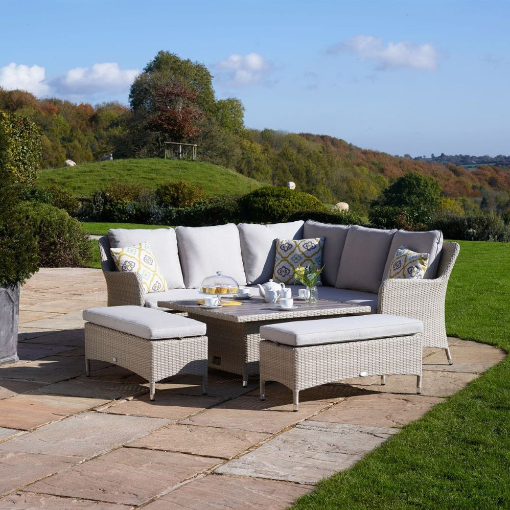 Corner Modular Sets — Newbank Garden Centre